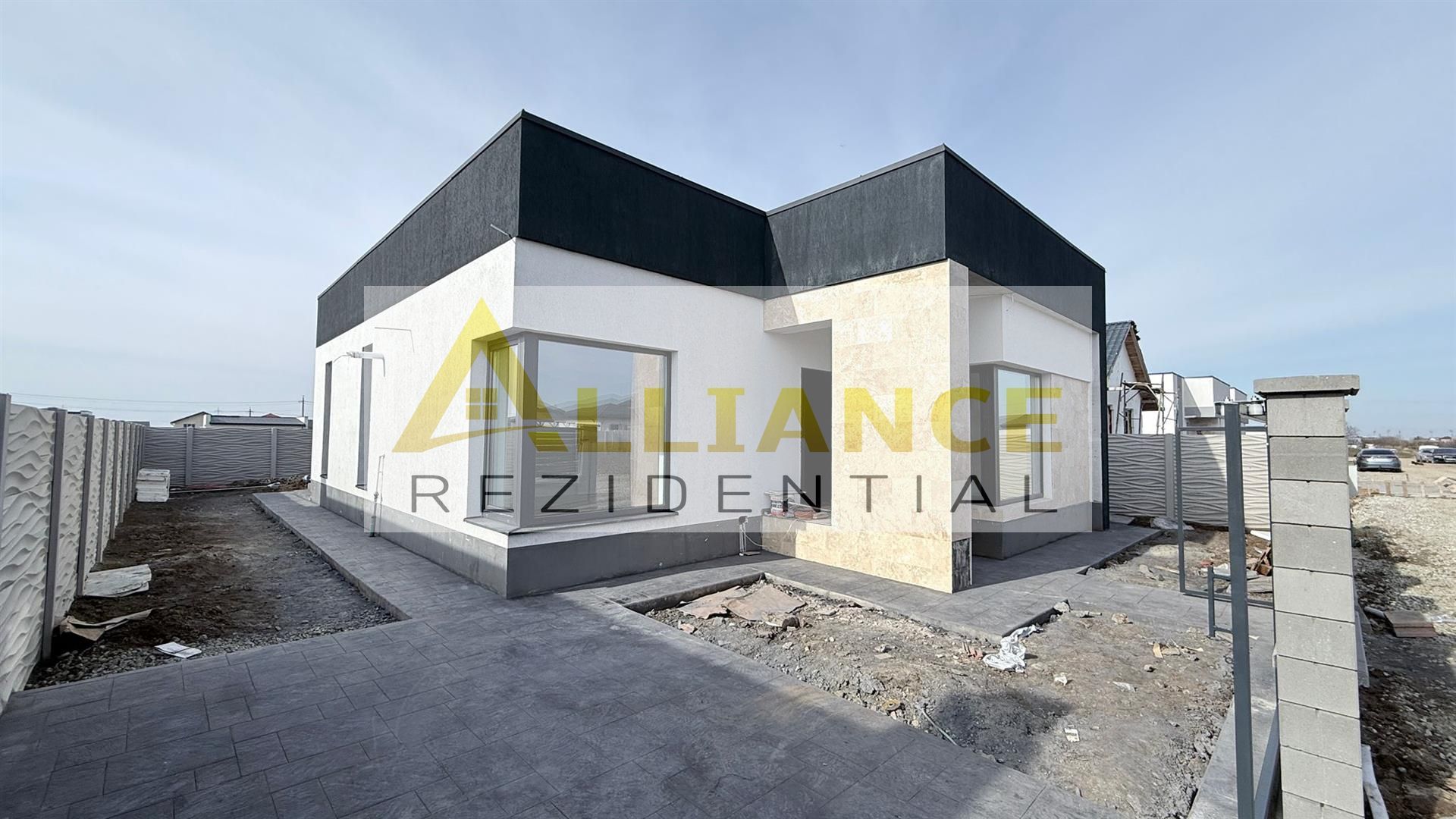 Casa Individuala - 4 camere - 2 bai - 371 mp teren - Poză 2