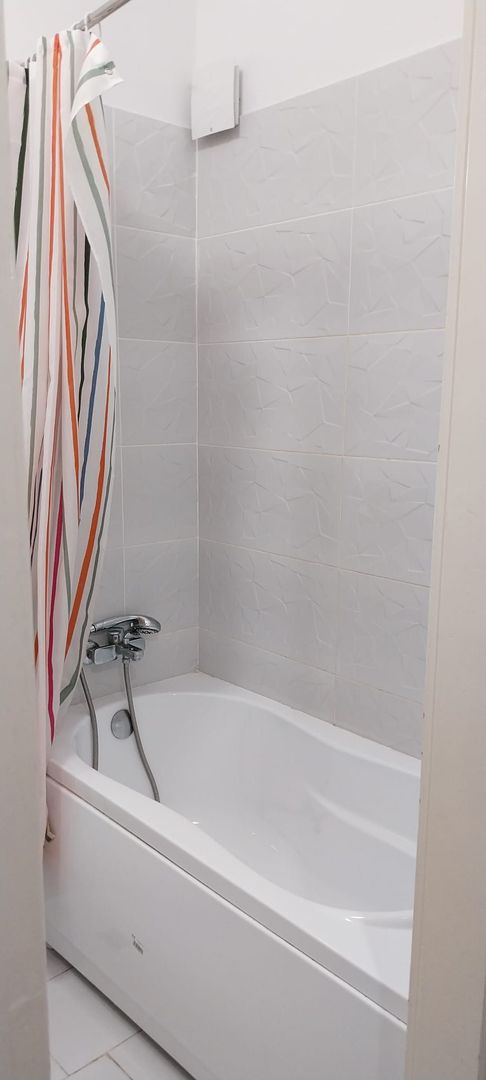 De inchiriat apartament in zona ultracentrala - Poză 6