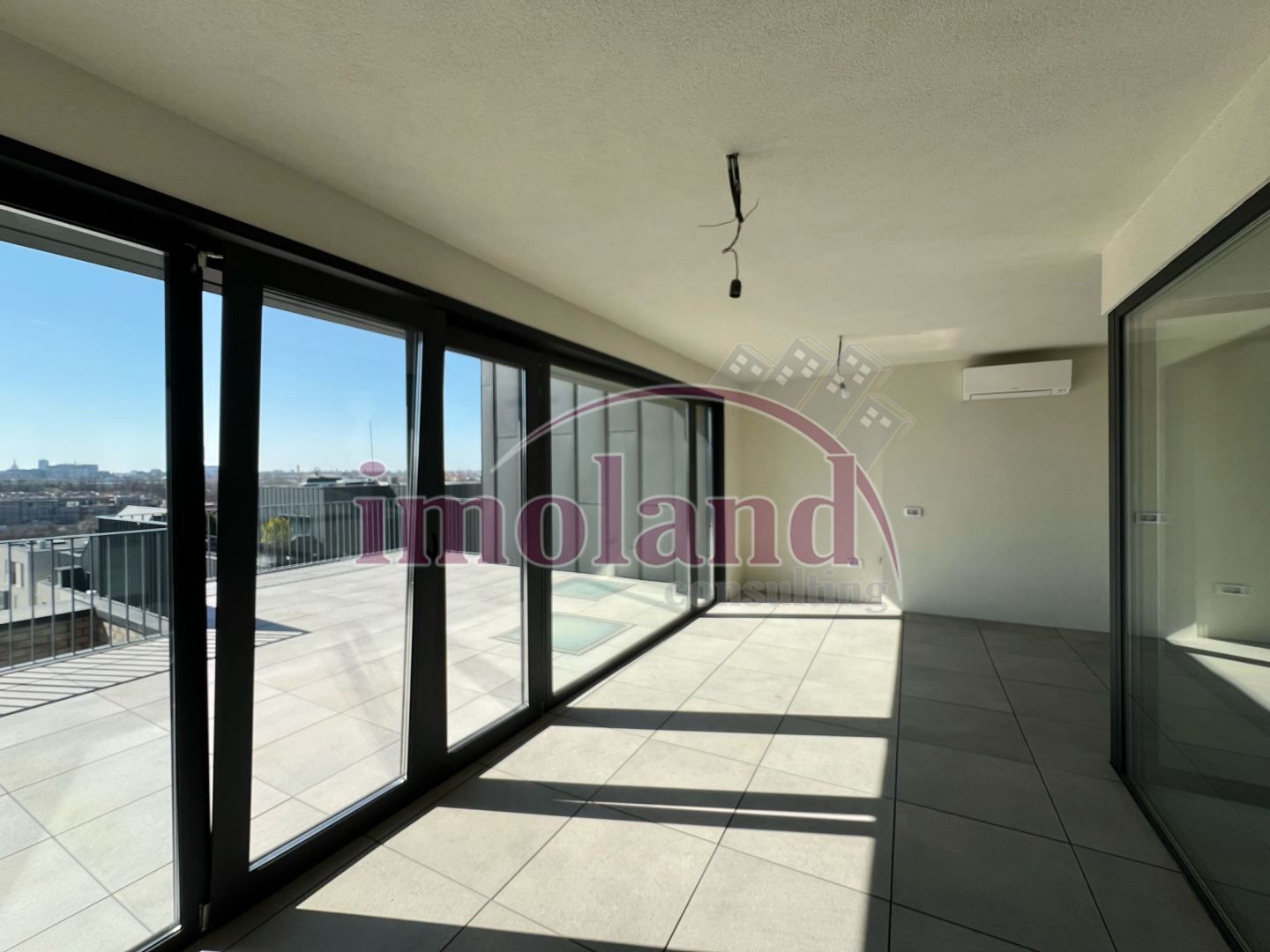 Vanzare - Penthouse duplex - 4 camere + 4 terase - Avalon Estate-Pipera - Poză 5