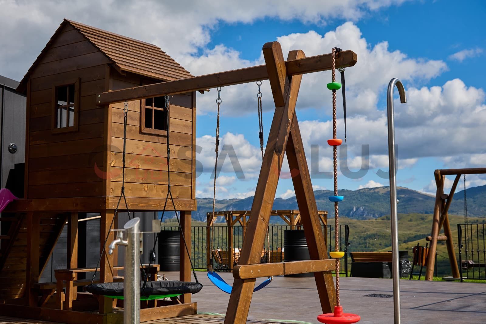 Afacere de vanzare, 2 cabane+sala de evenimente, la cheie, Apuseni! - Poză 6