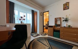 Garsoniera, 4 ap. pe nivel/etaj, conditii moderne. - Poză 1