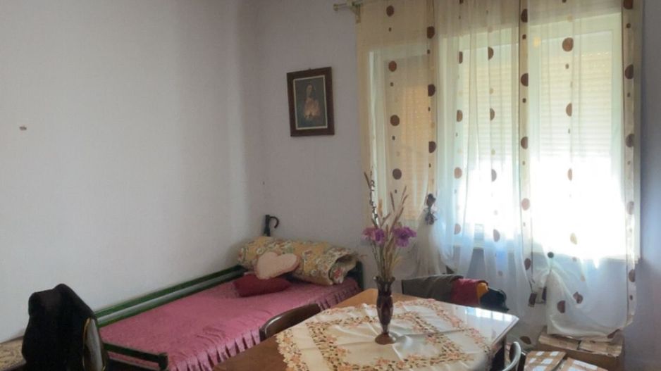 Casă de vanzare in unirea - Poză 12