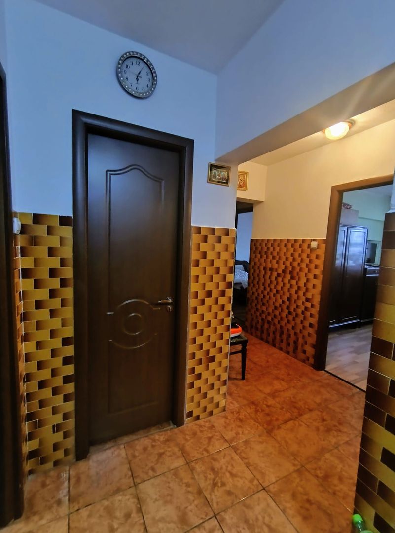 3 camere Bd. Timișoara | Bloc reabilitat | Etaj 1 - Poză 4