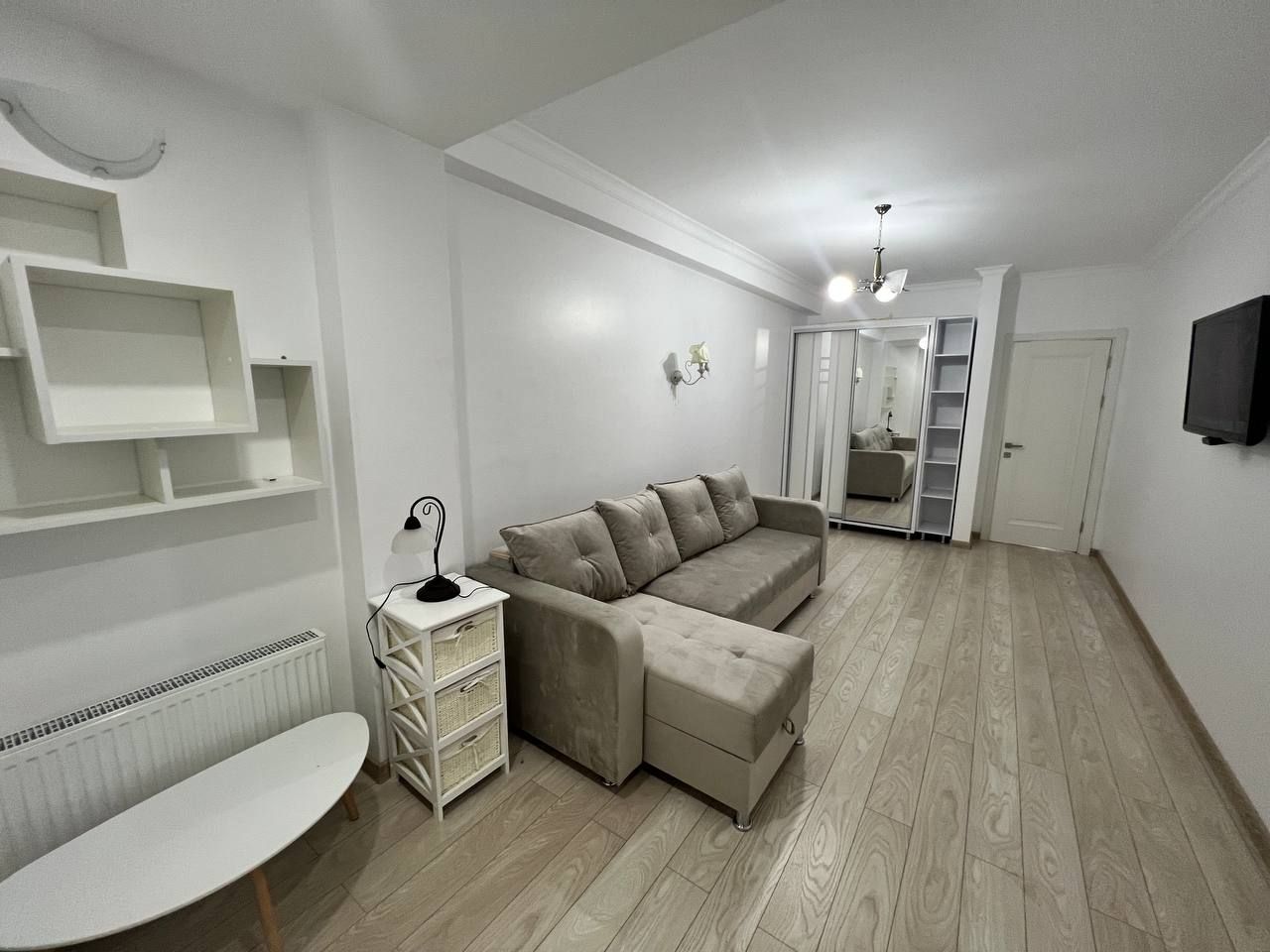 Apartament cu 3 camere de vânzare - Poză 1