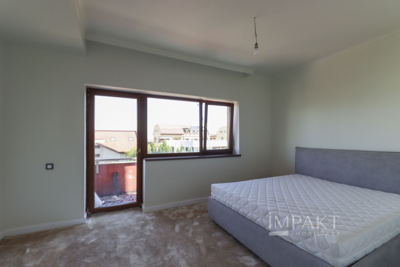 Duplex cu 8 camere in cartierul Buna-Ziua, teren 500 m2 ! - Poză 10