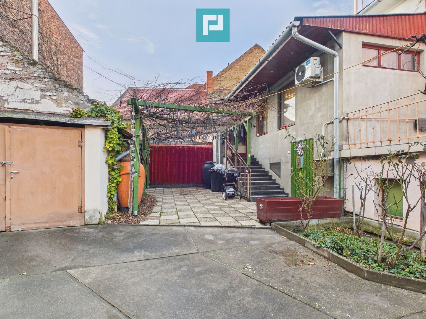 Apartament ultracentral cu 2 camere în Mako - Poză 4