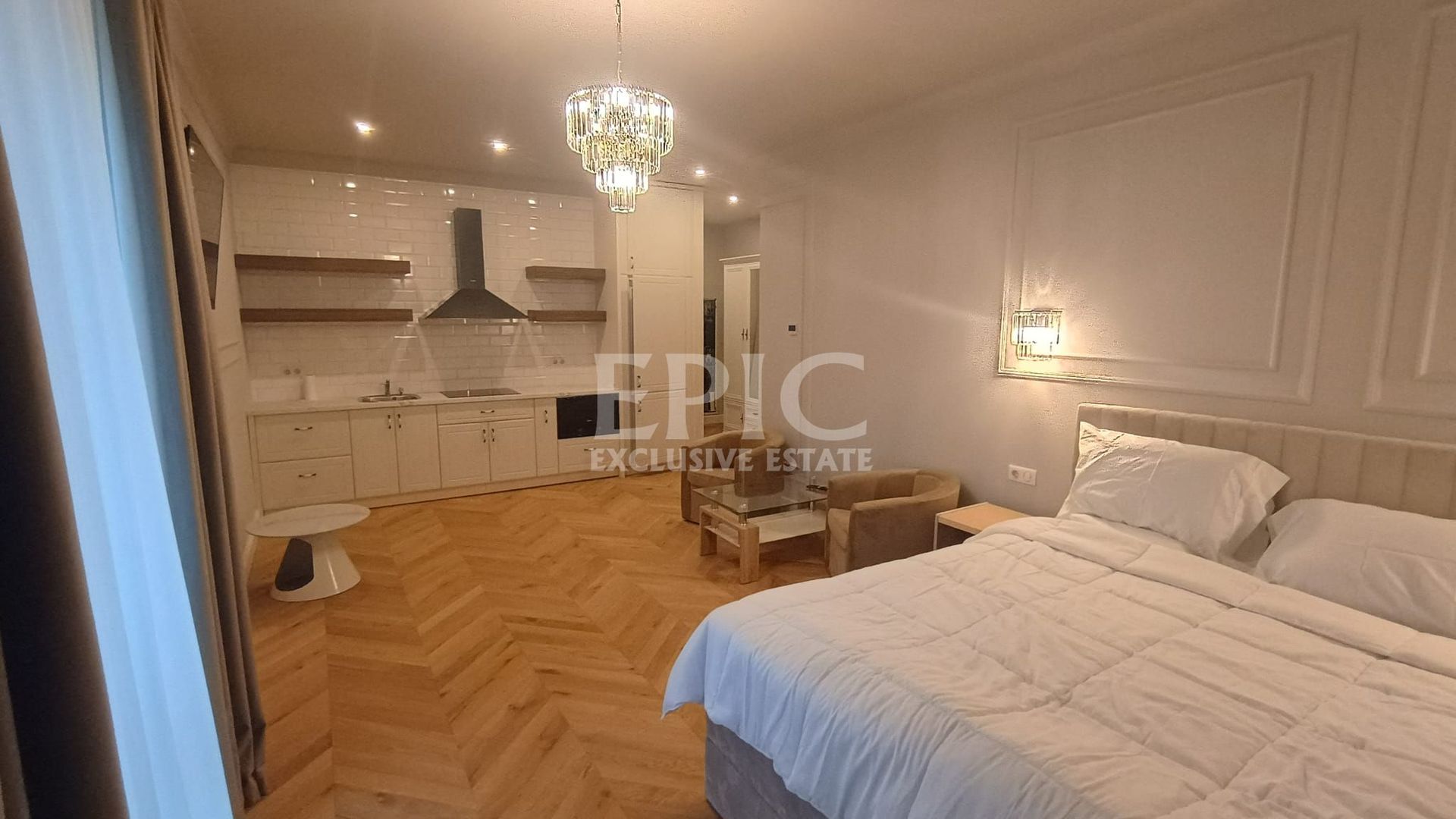 Chirie Studio/ Exclusivist/ Etaj 3/ Lift/  Zona Ultracentral - Poză 1