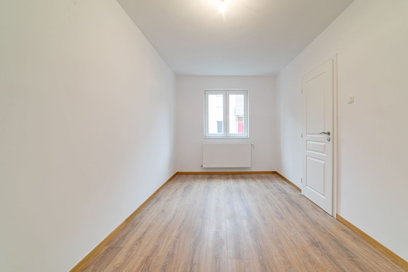 REZERVAT! Apartament recent renovat, Aradul Nou, zona Gării - Poză 2