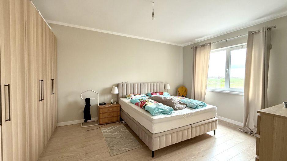 CASA SPATIOASA - Poză 13