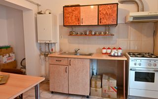 Casa la gri de vanzare | Zona Centrala - Bucov | Comision 0% - Poză 9