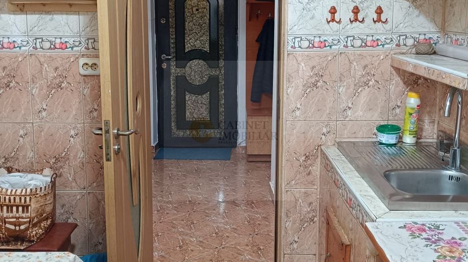 2 Camere - 56MP | Decomandat | 1981 | P/10 | M Gorjului - 2 minute - Poză 8