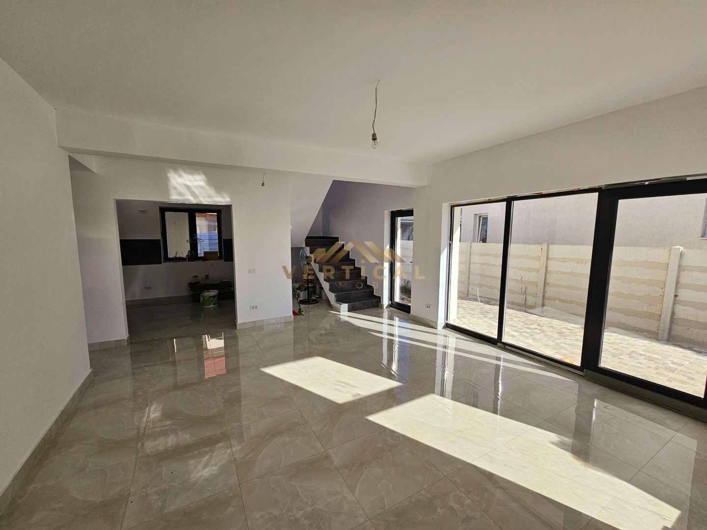 Vila 5 camere in comuna Berceni - Poză 5