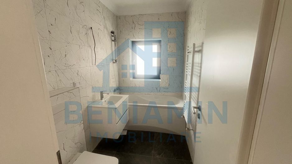 Garsoniera Decomandata - 45mp - balcon - parcare - Sanpetru - Roca - Poză 6