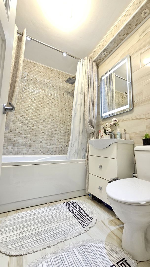 Apartament 4 camere, mobilat și utilat, zona Donici. - Poză 7