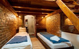 Ag BRASADAS vinde villa cu 20 camere Pta ROMANA. - Poză 5