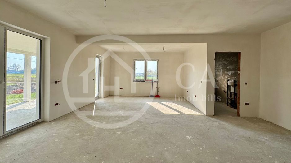 Casă de vânzare cu 4 camere in Sântandrei, Bihor - Poză 5