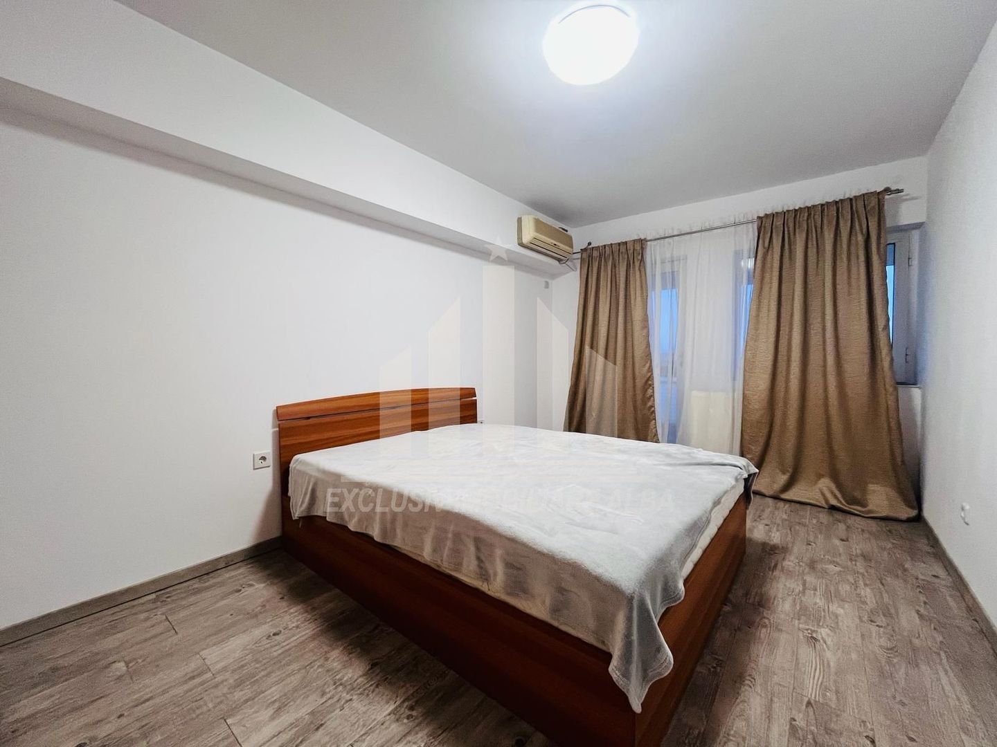 Apartament cu 3 camere decomandate, Centru - Poză 5