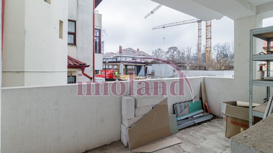 Inchiriere imobil - cu garaj si curte - birou/clinica/gradinita - Poză 22