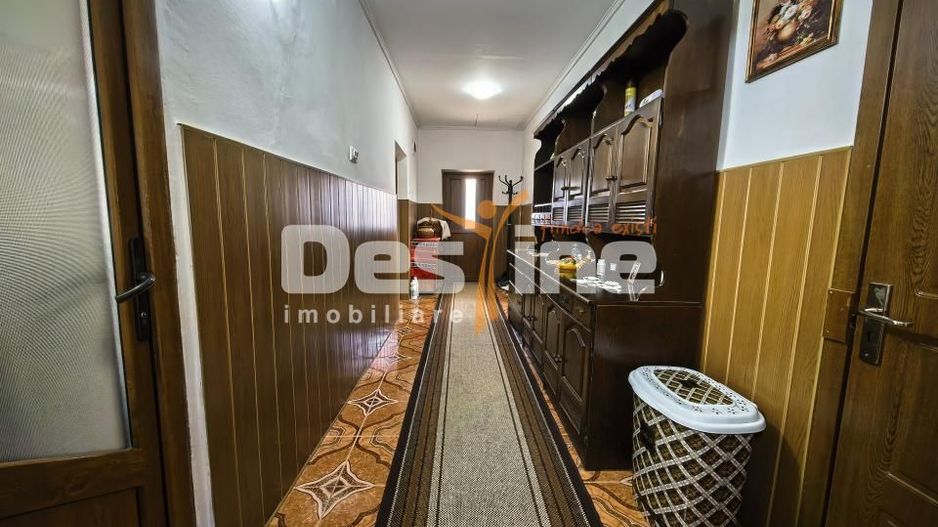 Casă 4 camere și 720 mp teren + beci și anexe - Poză 17