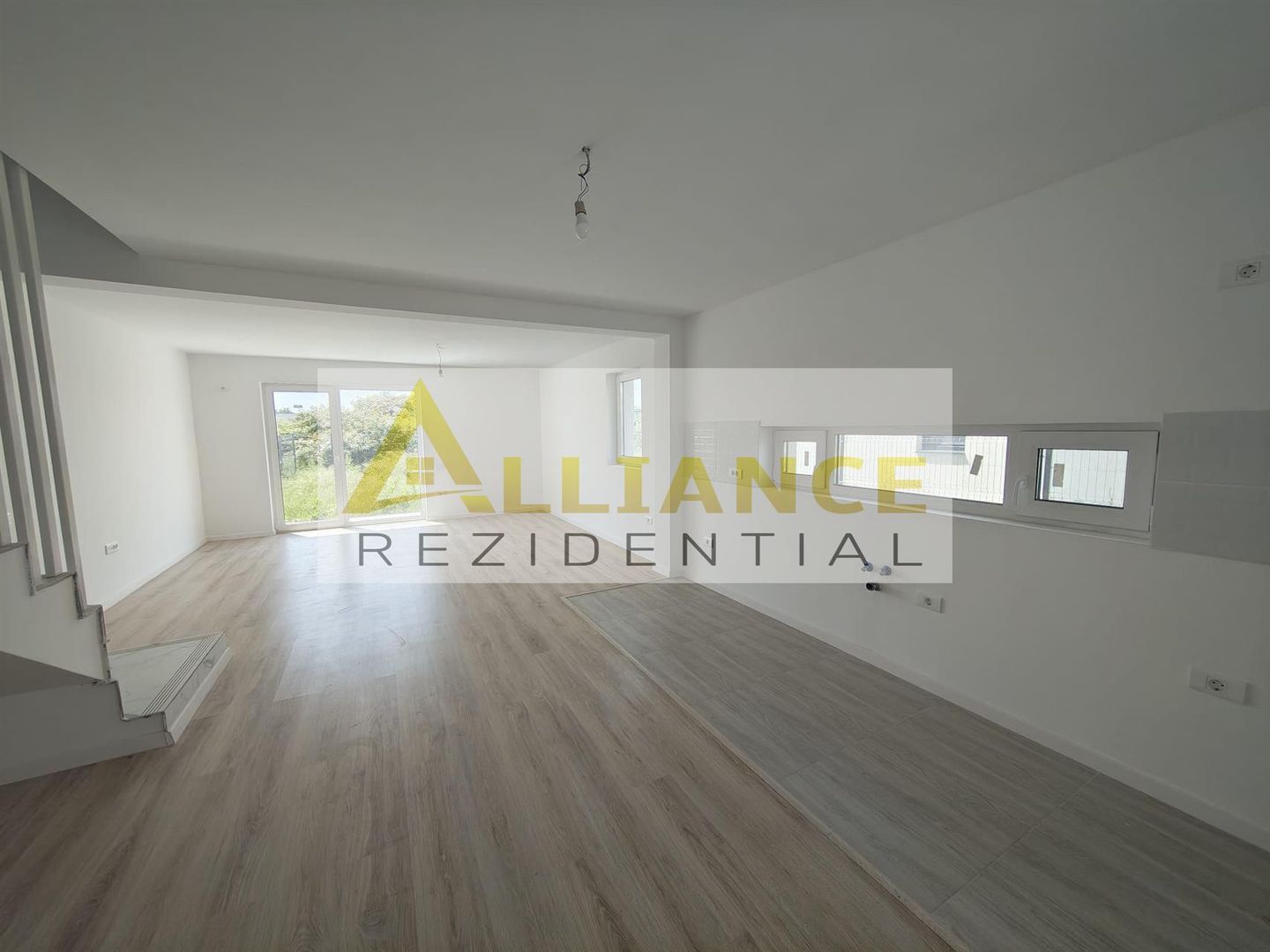 Casa tip duplex - 3 camere - 2 bai - Poză 6