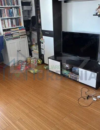 # De vanzare Apartament 2 cam decomandat 51mp - Poză 1