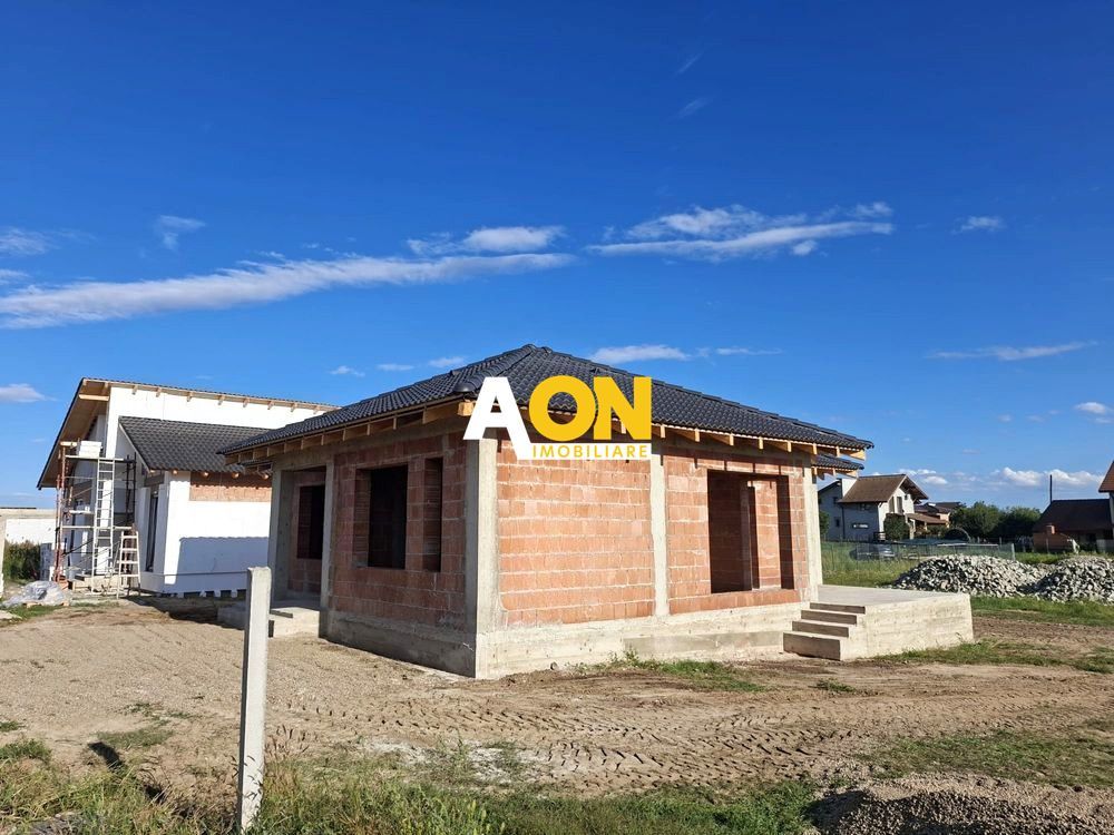 Casa la rosu, 4 camere, 387 mp teren, toate utilitatile, Orizont - Poză 2