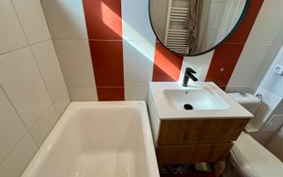 Apartament 3 camere decomandat Podu Ros  Piata Nicolina - Poză 24