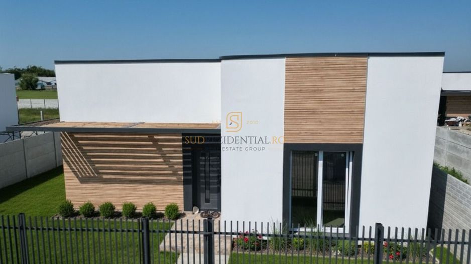 Vila individuala in Comuna Berceni - 4 camere, curte generoasa - Poză 1