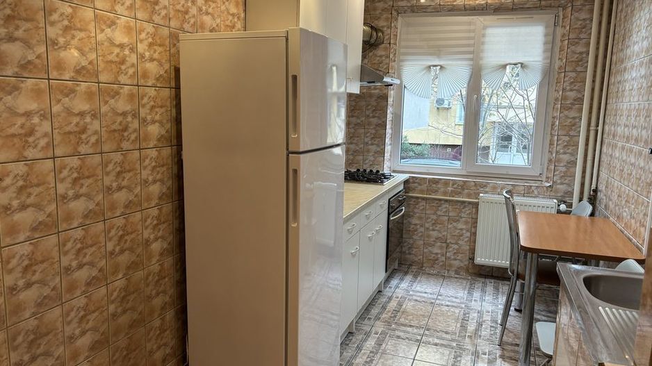 2 camere decomandate, renovat, 2 min metrou 1 Decembrie, Pet friendly - Poză 2