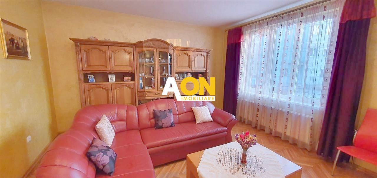 Casa 4 camere, garaj, 680 mp teren, ultracentral, Alba Iulia - Poză 3