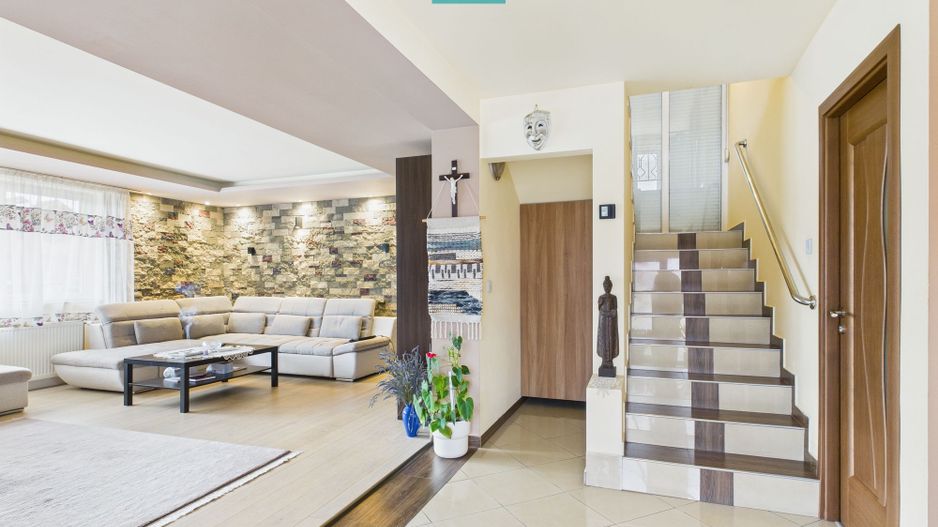 Vilă elegantă cu etaj în Zădăreni - Poză 5