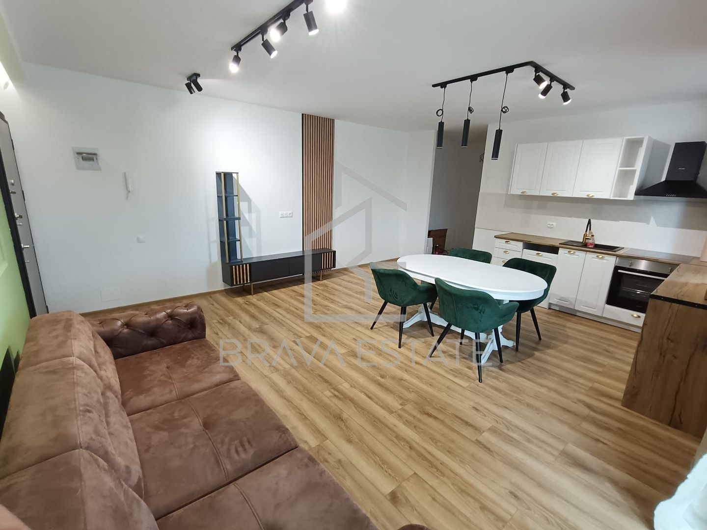 Apartament 2 camere ,  56mp, parcare, terasa zona Tineretului - Poză 1