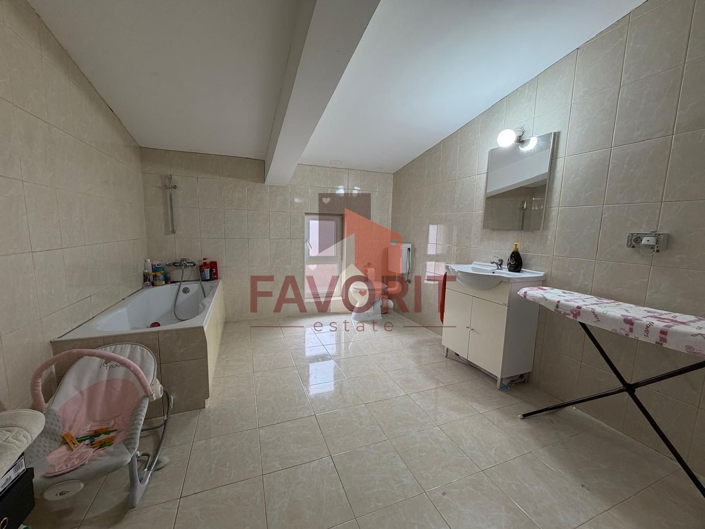 Duplex | Mobilat | Parter+Etaj | Toate utilitatile | 2 Bai | - Poză 12