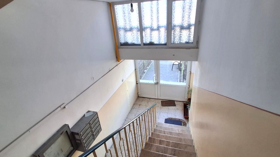 De Vanzare Apartament 2 Camere Pajura - Poză 17