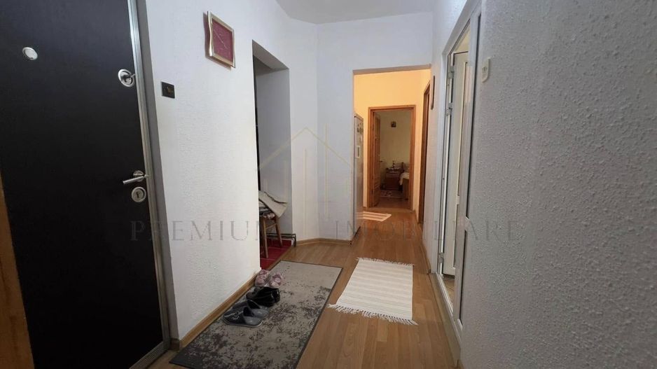 Apartament 3 Camere - Decomandat - Zona de jos - Poză 10