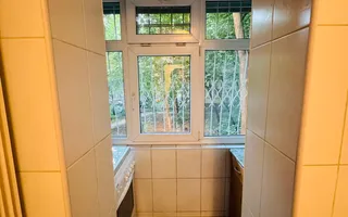 Apartament cu 3 camere de vanzare Drumul Taberei - Poză 11