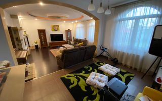 Duplex spațios cu garaj - Poză 1