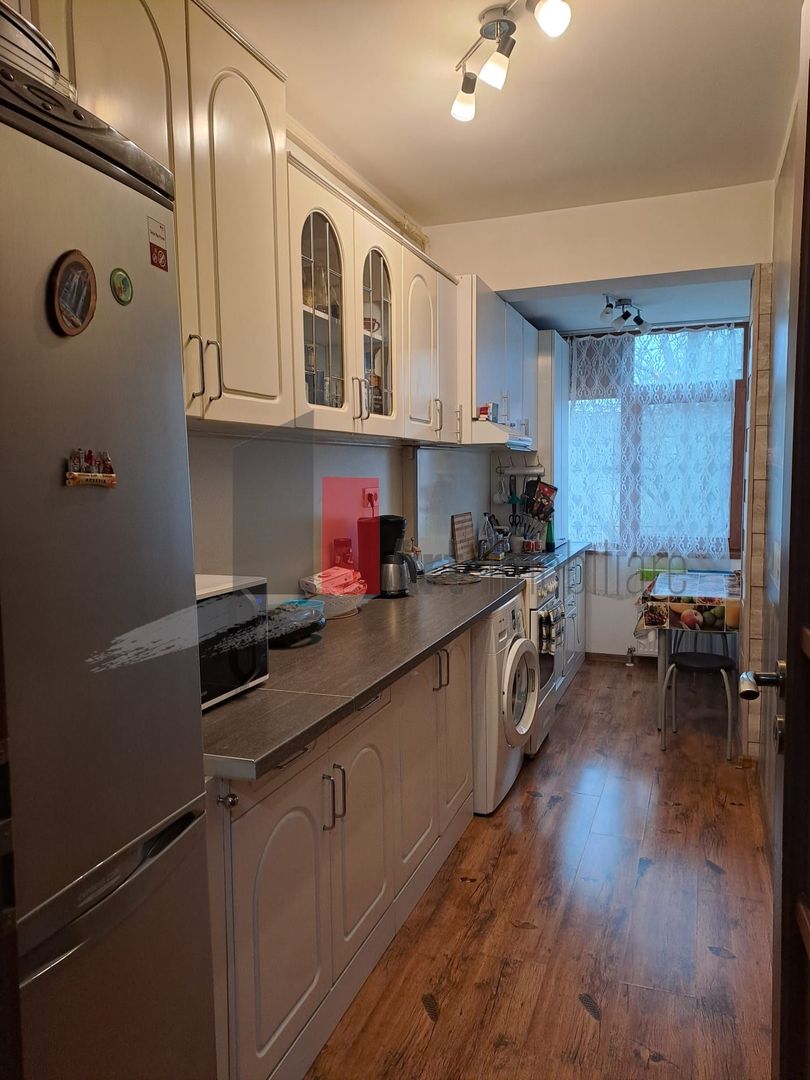 Vânzare apartament 2 camere cu centrală - Str. Progresului - Veseliei - Poză 8