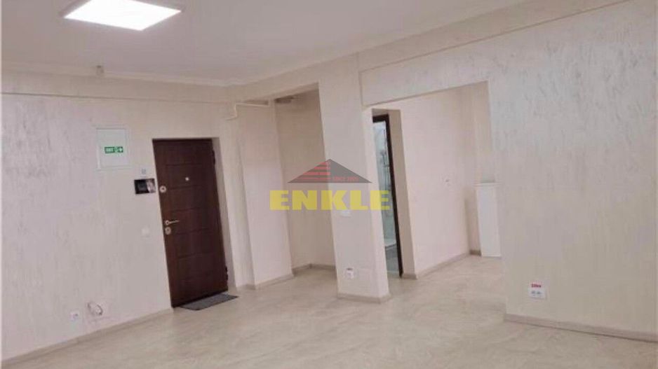 Spatiu comercial , suprafata de 80 mp utili,zona Bulevard,pret 800 euro - Poză 1