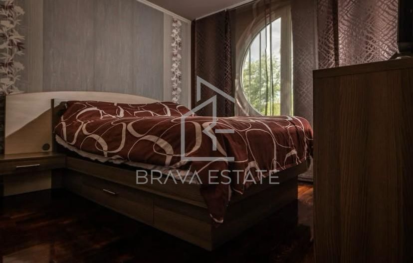 Casă de vânzare, 250 mp, 7 camere, zona Iris - Poză 2