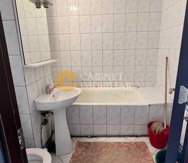 Nicolina -Apartament 3 Camere Decomandat - Bloc 1981 - Poză 7