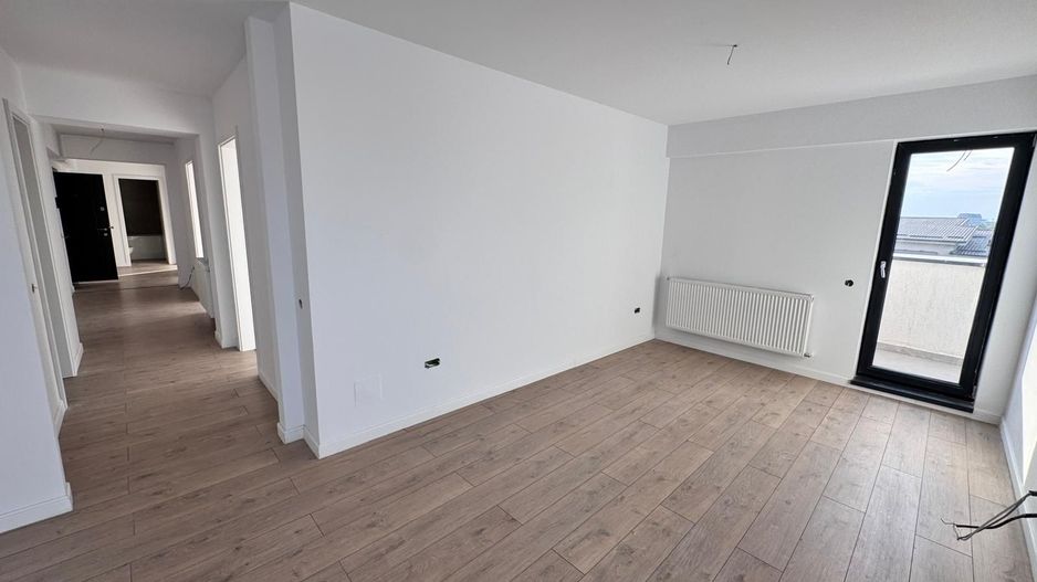 AP. 4 CAMERE - PARCARE INCLUSA, CENTRALA PROPRIE, TERASA 32 MP - Poză 6