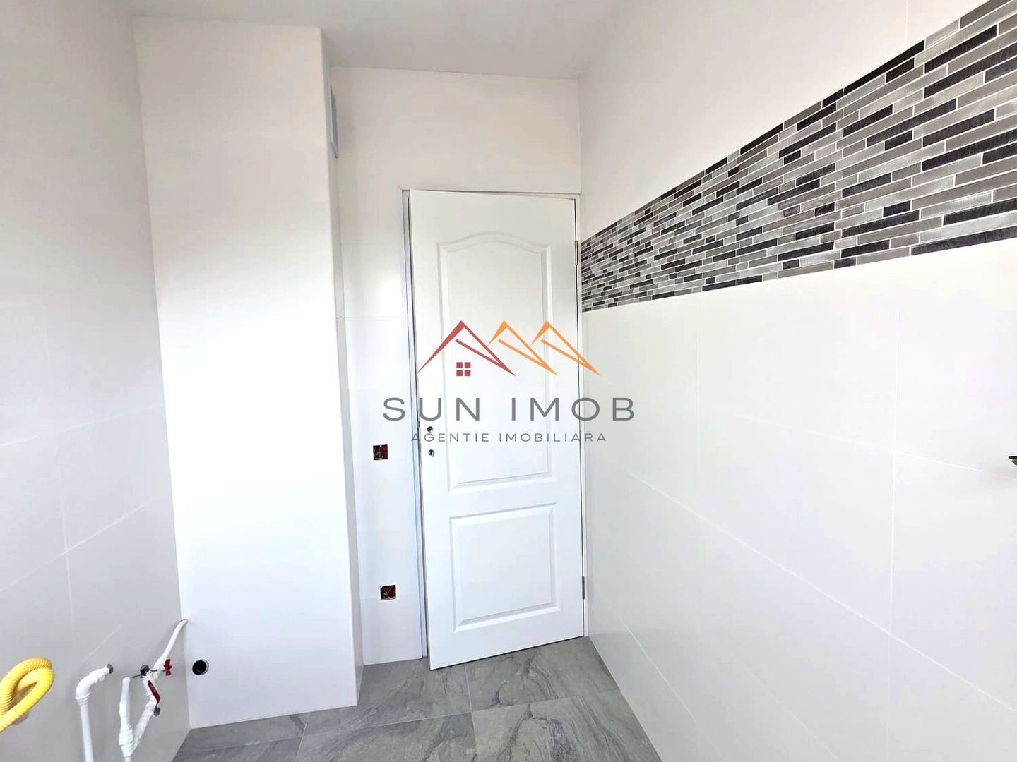 Apartament 3 camere renovat | Centrală proprie | Câmpina | Central - Poză 9