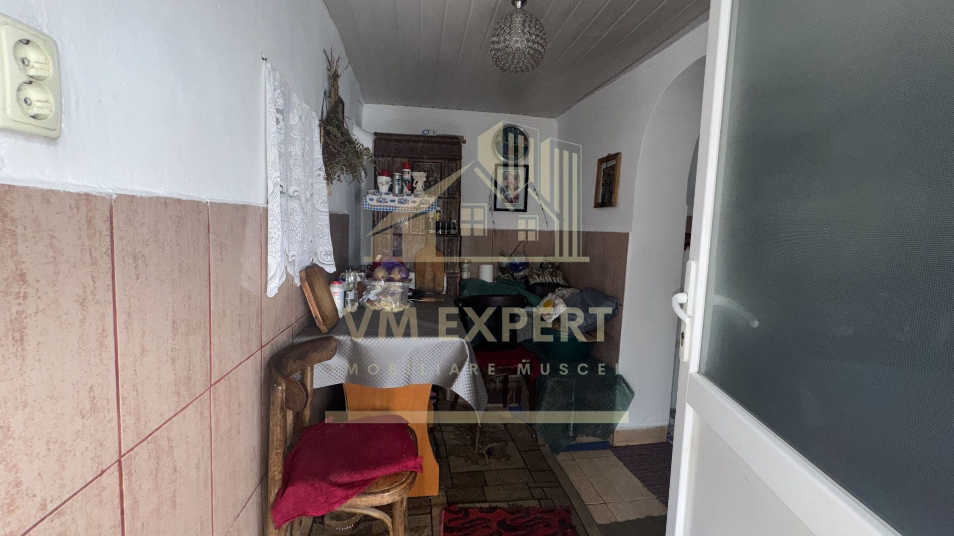 ANSAMBLU DE CASE CU 5 CAMERE 110MP TEREN 2530 MP BUGHEA DE JOS ARGEȘ - Poză 11