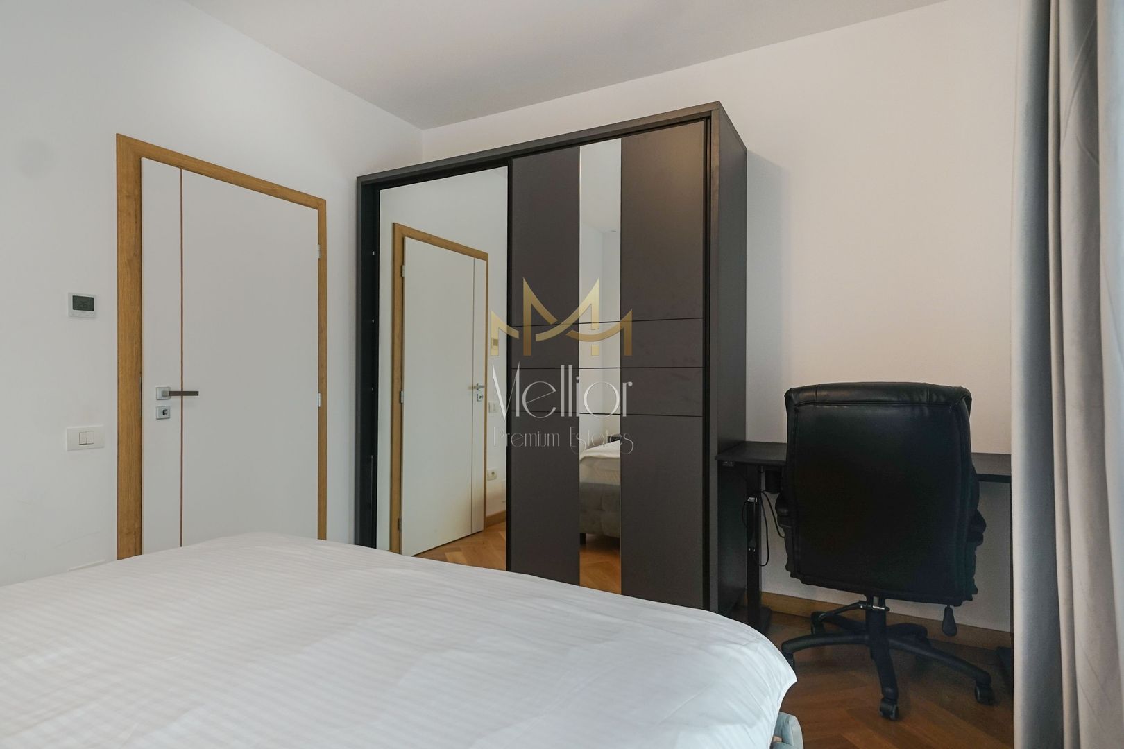 Apartament spatios 3 camere, 2 balcoane, 2 parcari, zona Iulius Mall! - Poză 9