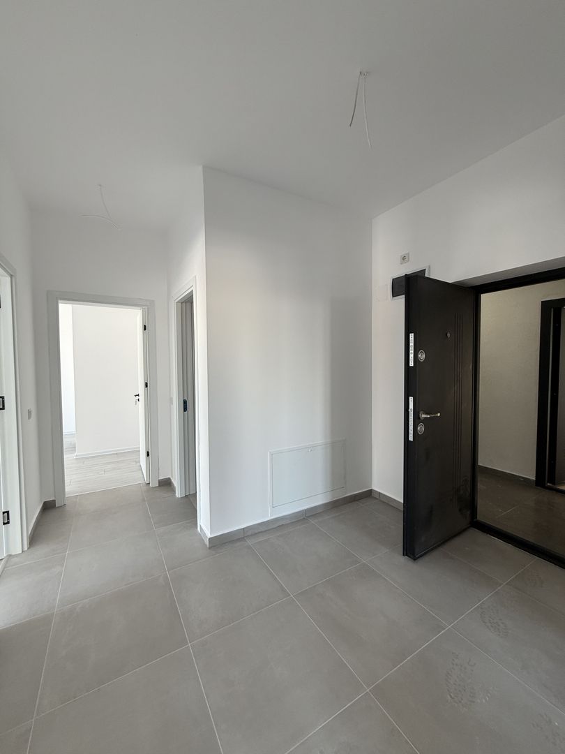 3 CAMERE / 50% DISCOUNT PENTRU LOCUL DE PARCARE/ METROU N. TECLU! - Poză 1