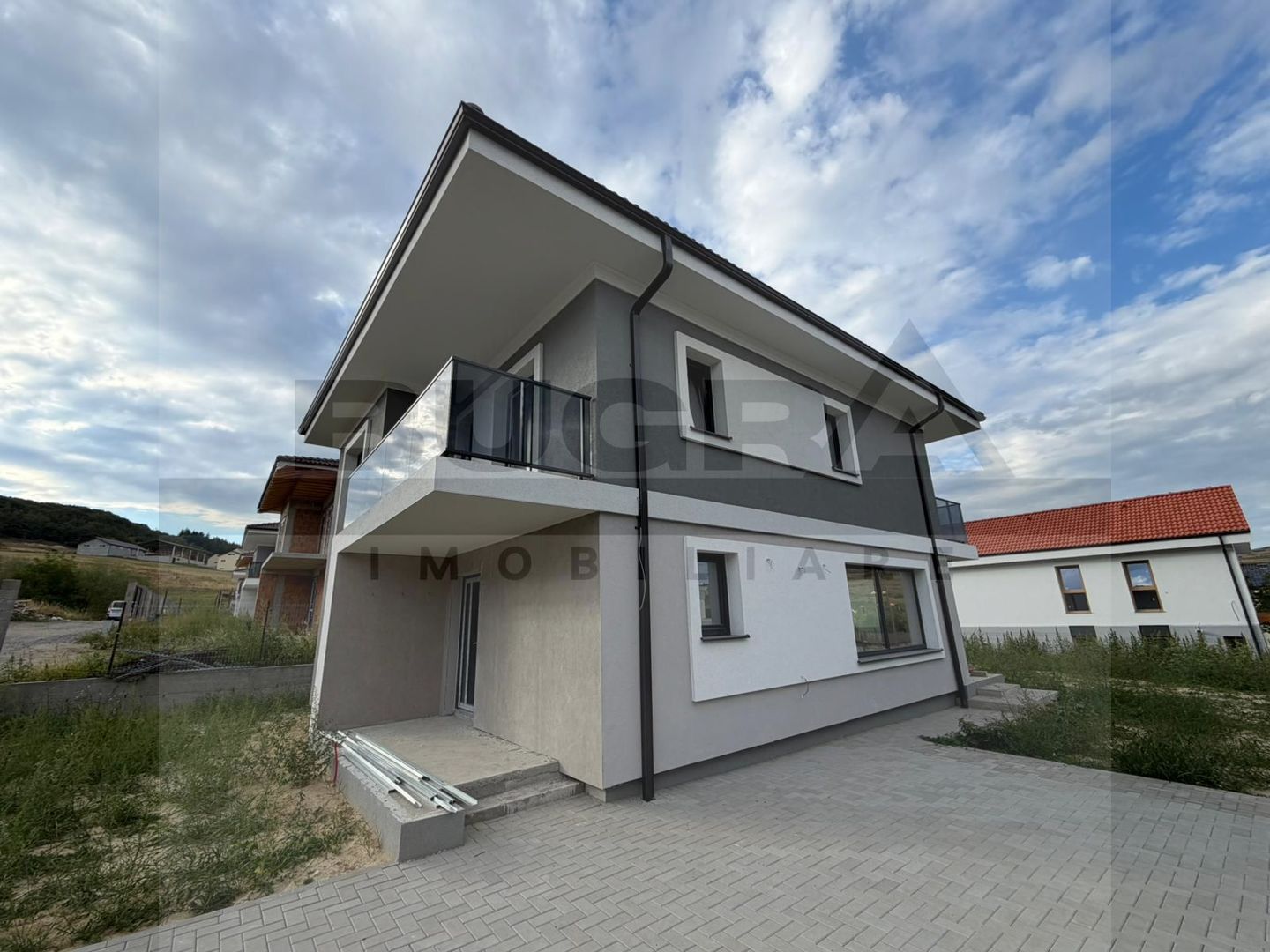 Casa individuala moderna de 120mp, teren 500mp, zona Chinteni - Poză 1