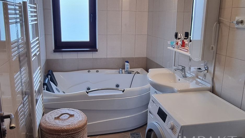 Apartament cu doua camere de vanzare, cartier Europa! - Poză 7