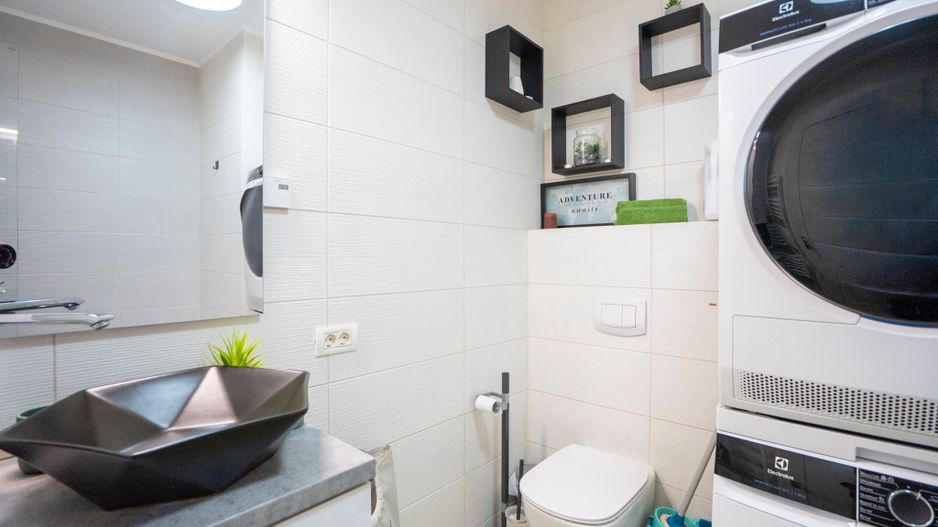 Apartment 3 camere, lux , zona Universității - Poză 13