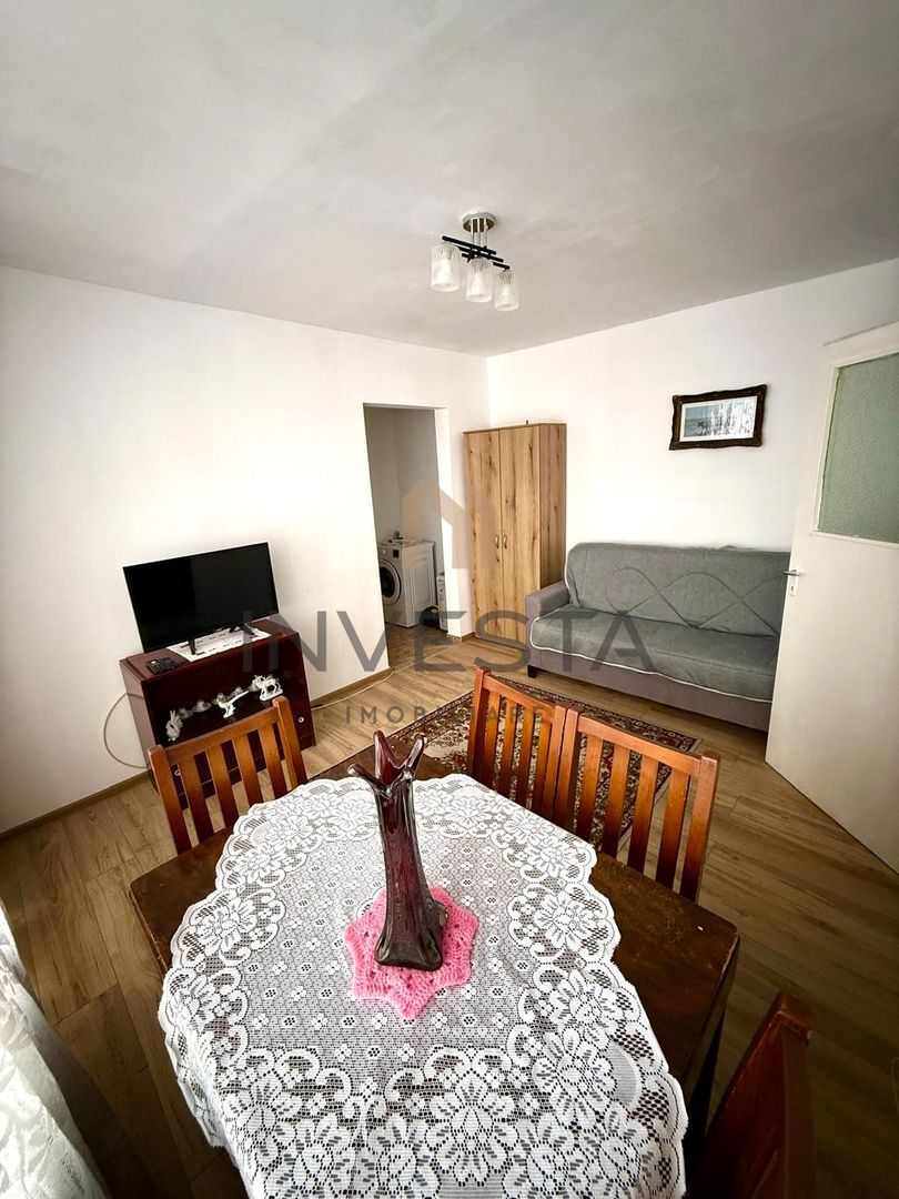 Apartament cu o priveliste superba chiar langa piata Hermes ! - Poză 1